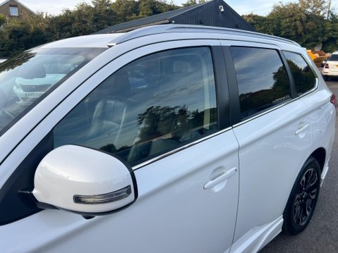 Mitsubishi Outlander 2.0h 12kWh GX4hs CVT 4WD Euro 6 (s/s) 5dr 17