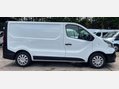 Renault Trafic 1.6 dCi 27 Business SWB Standard Roof Euro 6 5dr 3