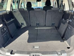 Ford Galaxy 2.5 Galaxy Titanium HEV CVT 5dr 76