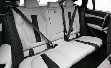 BMW X6 M Competition 11