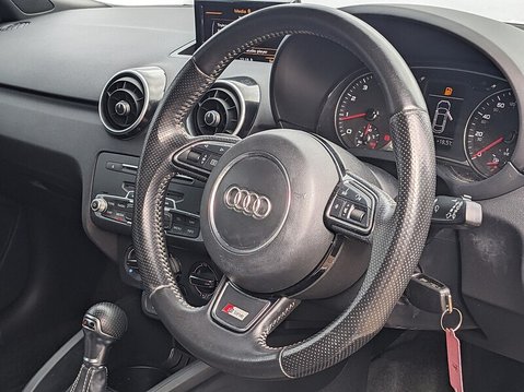 Audi A1 TFSI S LINE 14