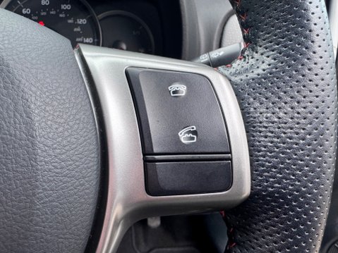 Toyota Yaris VVT-I SR 15