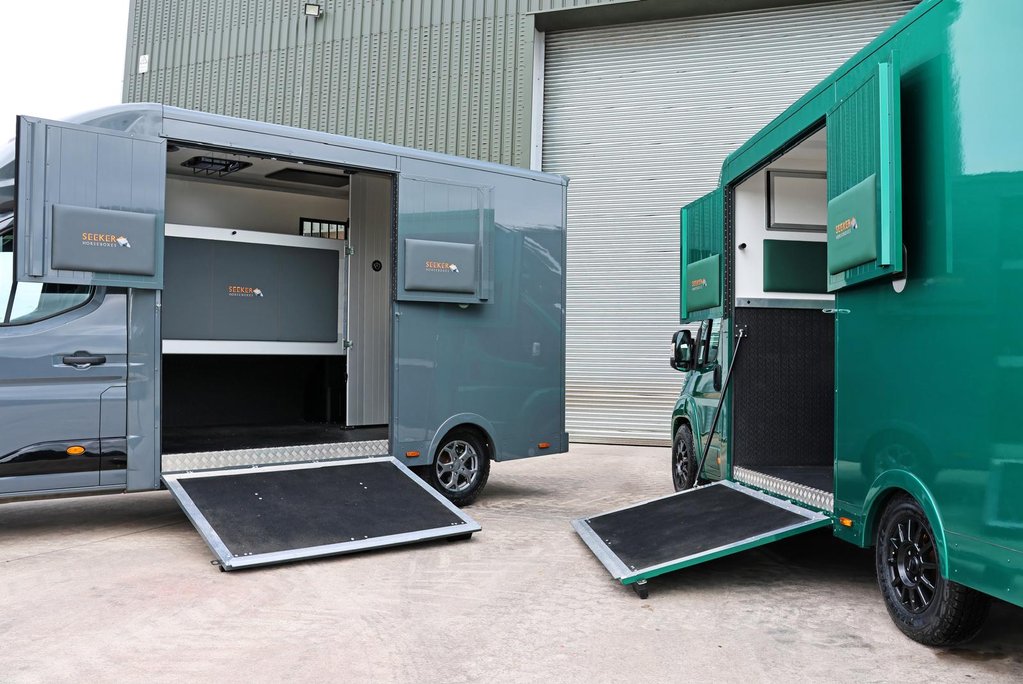 Citroen Relay Brand new 4.5 ton horse box pre reg delivery miles ready to go  21