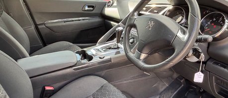 Peugeot 3008 BLUE HDI S/S ACTIVE.. AUTOMATIC.. 1 PREVIOUS KEEPER.. 4 SERVICES.. STUNNING 1