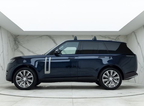 Land Rover Range Rover P400 HSE 2