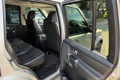 Land Rover Discovery SDV6 SE TECH - ULEZ COMPLIANT -FULL LR SERVICE HISTORY - 9 SERVICES -TOWBAR 30