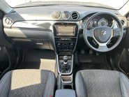 Suzuki Vitara SZ5 BOOSTERJET MHEV 3