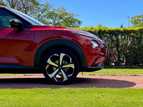 Nissan Juke DIG-T TEKNA 28