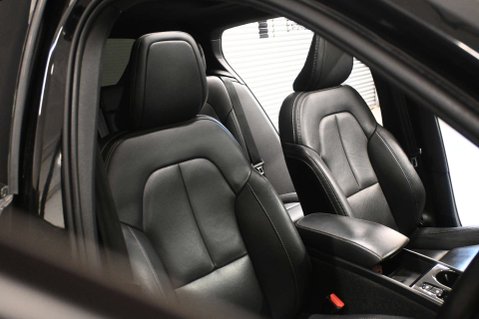 Volvo XC40 1.5 XC40 R-Design Pro T5 Recharge Auto 5dr 35