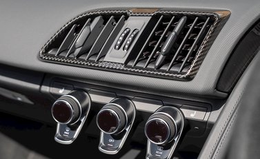 Audi R8 V10 Plus Spyder 19