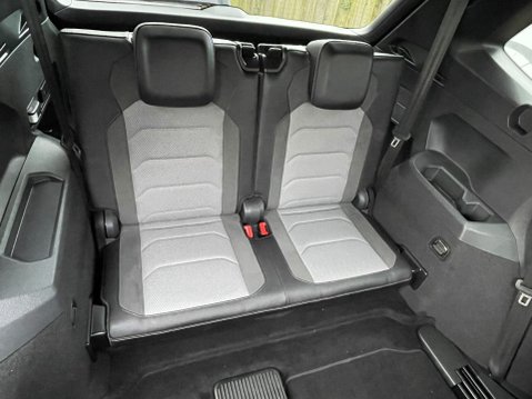 Volkswagen Tiguan Allspace 2.0 TDI R-Line DSG 4Motion Euro 6 (s/s) 5dr 14