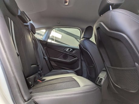 BMW 2 Series 1.5 218I Sport 4dr 65