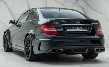 Mercedes-Benz C63 AMG Black Series 10