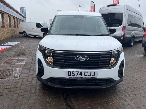 Ford Transit Courier Transit Courier 1.5 EcoBlue Limited Van 2