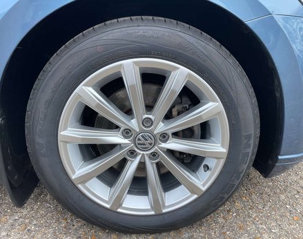 Volkswagen Passat 2.0 Passat SE Business TDI BlueMotion Technology 4dr 13