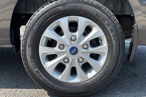 Ford Transit Custom 320 L2 Limited 130 ps Selectshift Double Cab in Van 34