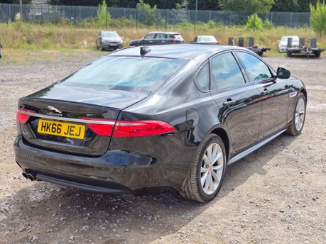 Jaguar XF 2.0d R-Sport Saloon 4dr Diesel Auto Euro 6 (s/s) (180 ps) 27