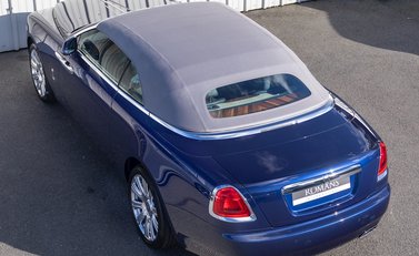 Rolls-Royce Dawn 10