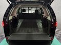 Land Rover Discovery 3.0 SD V6 HSE Auto 4WD Euro 6 (s/s) 5dr 35