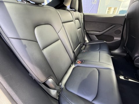 Tesla Model Y SUV 5dr Electric Auto RWD (346 ps) 26