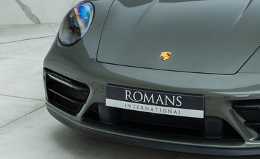 Porsche 911 Targa 4 GTS (992) 27