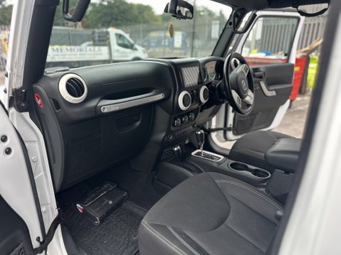 Jeep Wrangler V6 RUBICON UNLIMITED 17