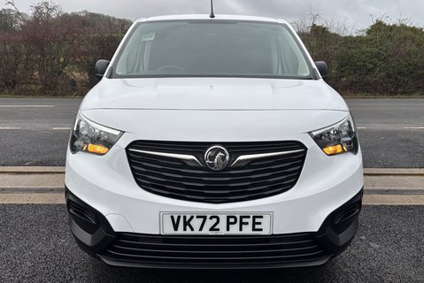 Vauxhall Combo L2H1 2300 Dynamic Panel Van 13