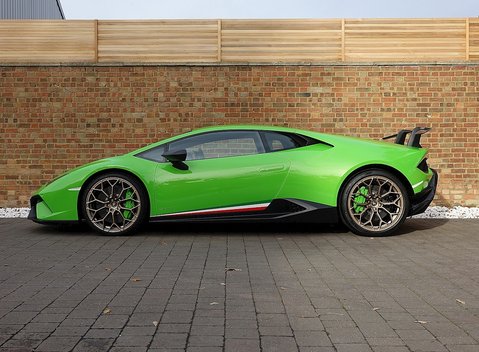 Lamborghini Huracan Performante 22