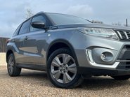 Suzuki Vitara SZ-T 14