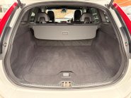 Volvo XC60 D4 R-DESIGN LUX NAV AWD 8