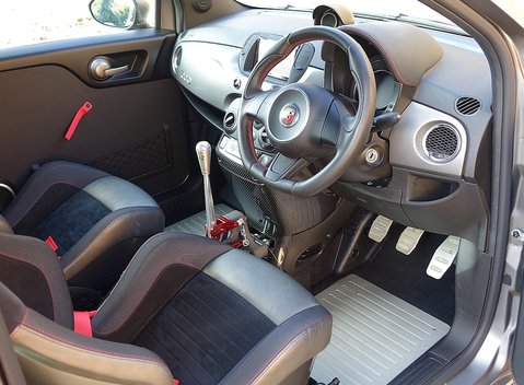 Abarth 695 Biposto 11