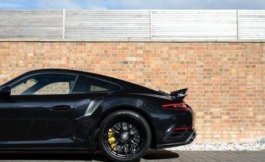 Porsche 911 (991.2) Turbo S 27