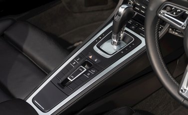 Porsche 718 Boxster S 20