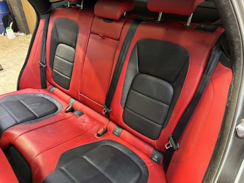 Jaguar F-Pace 3.0 F-PACE V6 S AWD D Auto 4WD 5dr 64
