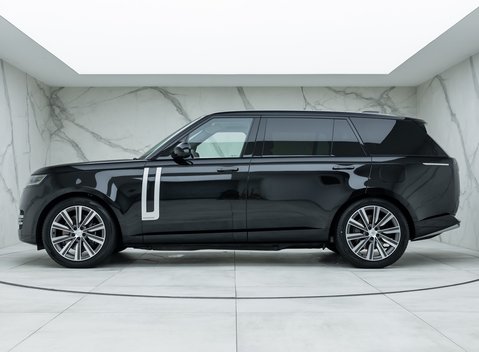 Land Rover Range Rover P460e Autobiography LWB 2