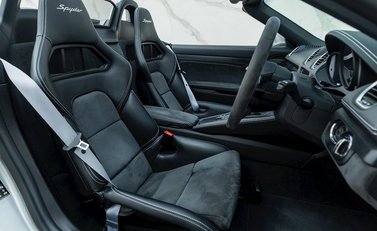 Porsche 718 Boxster Spyder 13