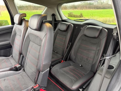 Ford S-Max 2.2 TDCi Titanium X Sport Euro 5 5dr 50