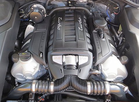Porsche Cayenne Turbo 2