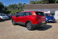 Renault Kadjar SIGNATURE NAV TCE AUTOMATIC..GLASS ROOF..9 SERVICES..1 FORMER KEEPER  7