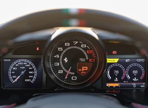 Ferrari 812 Superfast 16