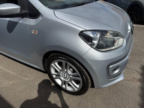 Volkswagen Up HIGH UP 11