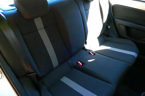 Volkswagen Up 1.0 High up! 5dr 20