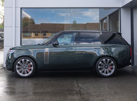 Land Rover Range Rover P530 SV 3