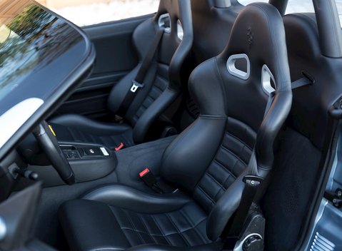 Ferrari 550 Barchetta Pininfarina 12