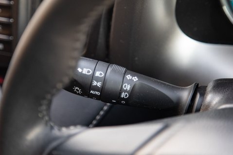 Toyota Rav 4 VVT-I ICON AWD TSS 17