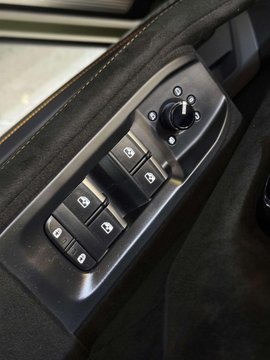 Lamborghini Urus 4.0 V8 BiTurbo Performante SUV 5dr Petrol Auto 4WD Euro 6 (666 ps) 81