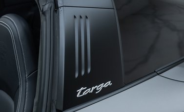 Porsche 911 Targa 4S (992) 38