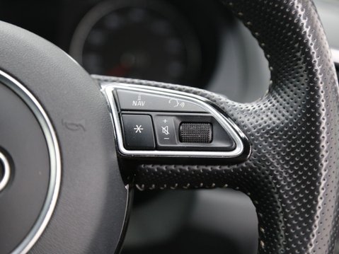 Audi Q3 2.0 TDI Black Edition S Tronic quattro Euro 6 (s/s) 5dr 12