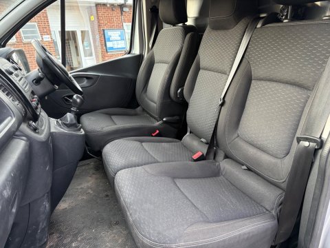 Vauxhall Vivaro L2H1 2900 SPORTIVE CDTI 15