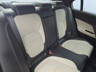 Jaguar XE R-SPORT INGENIUM AWD 25